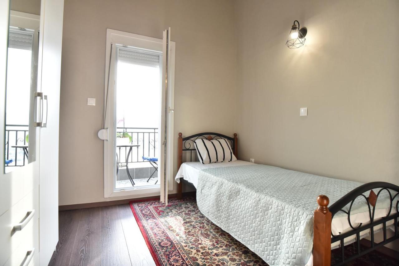 Golden Sea View - Old Town Apartment Кавала Екстериор снимка