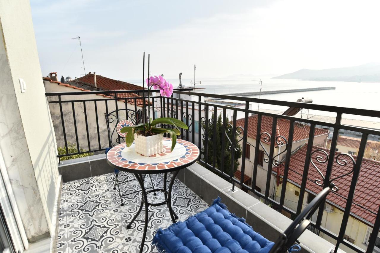 Golden Sea View - Old Town Apartment Кавала Екстериор снимка